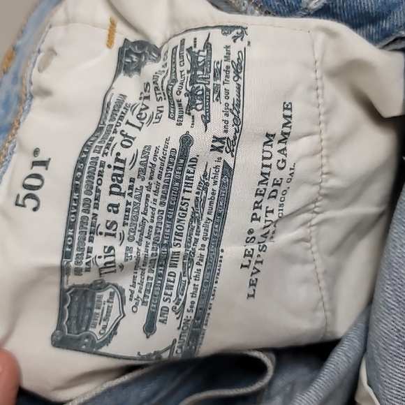 501 Big E Levis size 28 mom rise Button Fly cutoffs light wash denim jean shorts - Picture 12 of 15